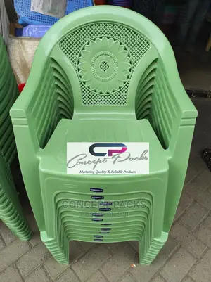 Kenpoly Plastic Chair With Arms.