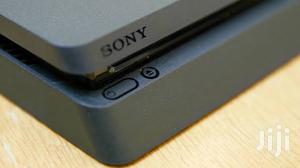 PS4 Slim With Pad - thumbnail 3