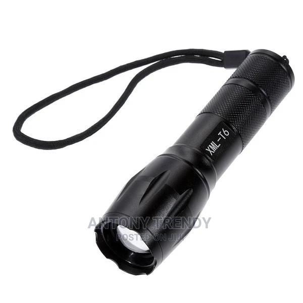 XML T6 Zoomable Waterproof Portable Outdoor Camping Light.