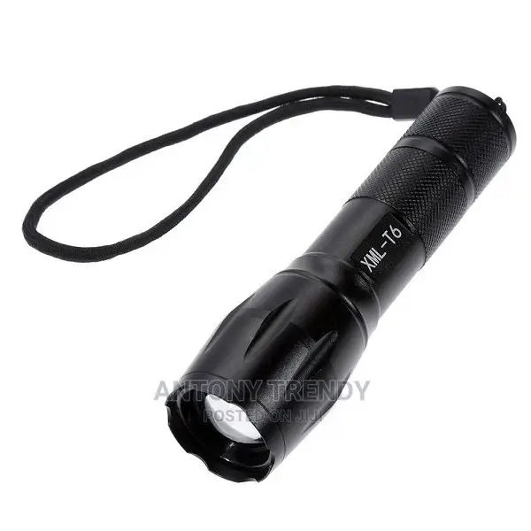 XML T6 Zoomable Waterproof Portable Outdoor Camping Light.