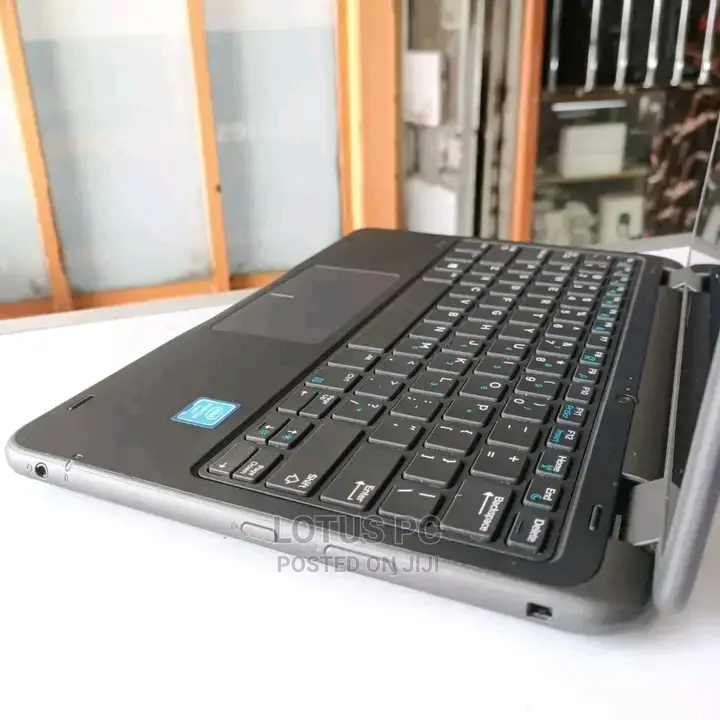 Laptop Dell Latitude 11 3189 4GB Intel Celeron SSD 128GB