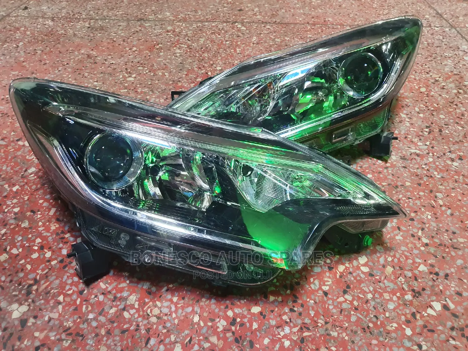 Nissan Note 2018-19 Xenon Headlight Assembly