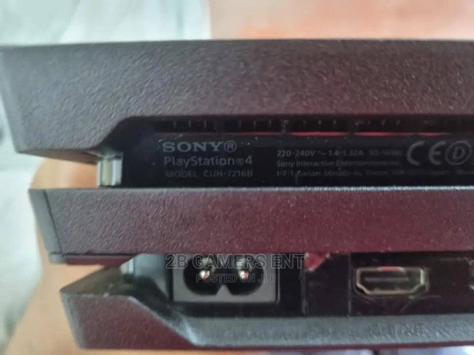 Play Station 4 PRO USED VERSION