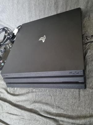 Play Station 4 PRO USED VERSION - thumbnail 2