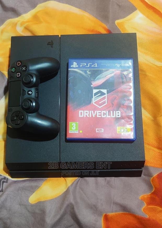 Play Station 4 Standard VERSION 500GB - main view