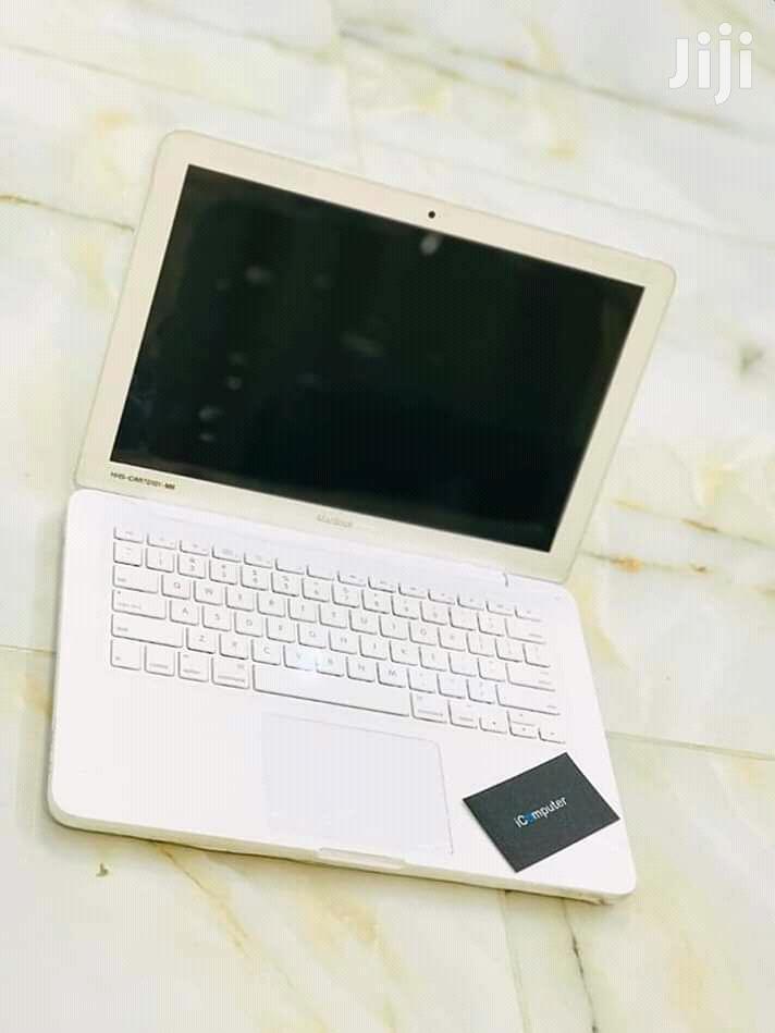Laptop Apple MacBook 4GB Intel Core 2 Duo HDD 320GB