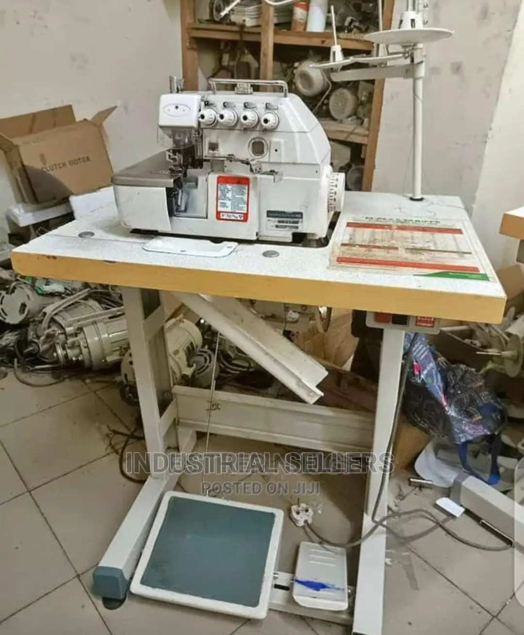 Industrial Overlock Sewing Machine