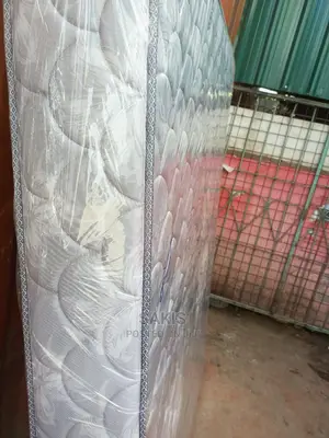 Mattress Ya Wawili Ya 4 by 6, 8inch Na Ni Quilted HD