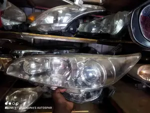 Wish 2012 Non Zenon Headlight
