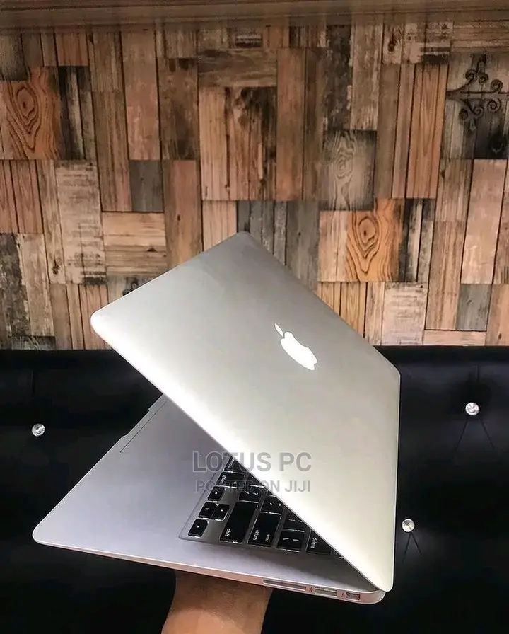 Laptop Apple MacBook Air 8GB Intel Core I5 SSD 256GB
