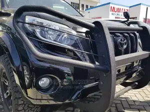 Toyota Land Cruiser Prado 2016 Black