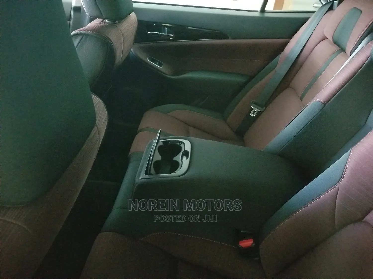 Toyota Crown 2015 Red