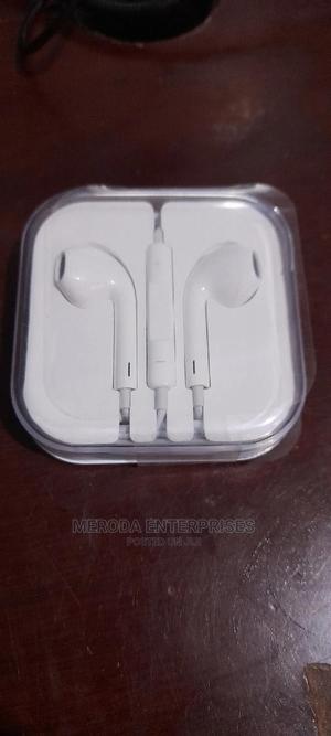 iPhone 7 Wired Earphones - thumbnail 2