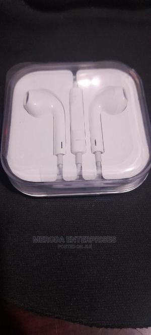 iPhone 6 Wired Earphones - thumbnail 2