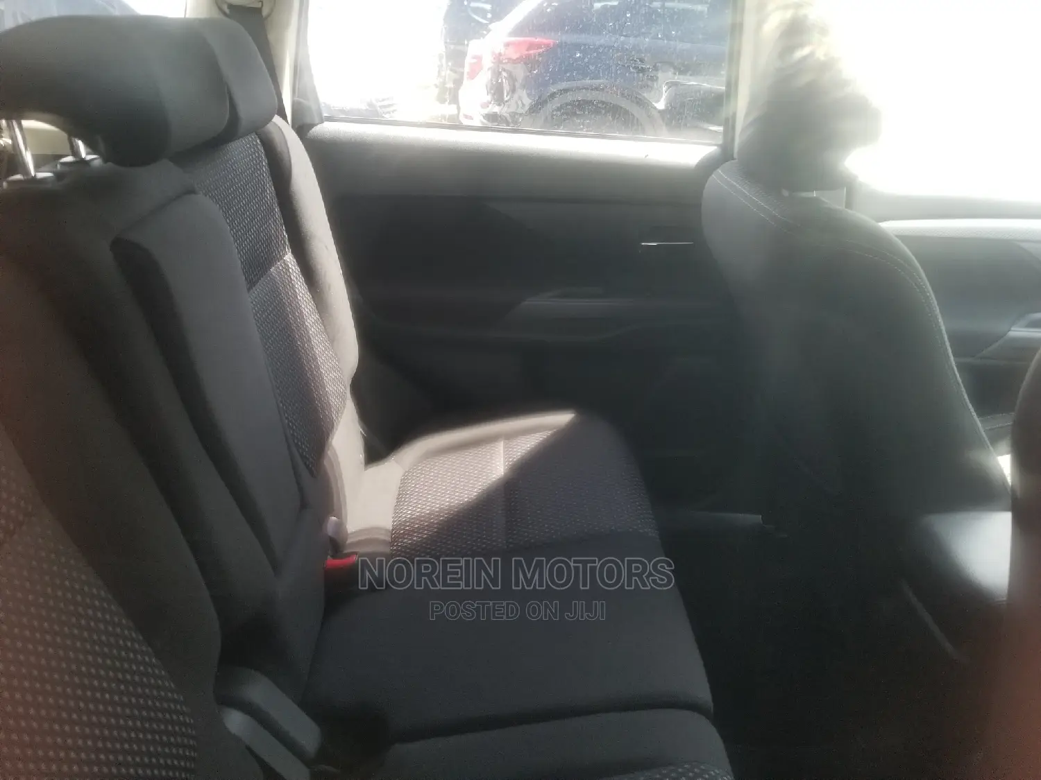 Mitsubishi Outlander 2015 Silver