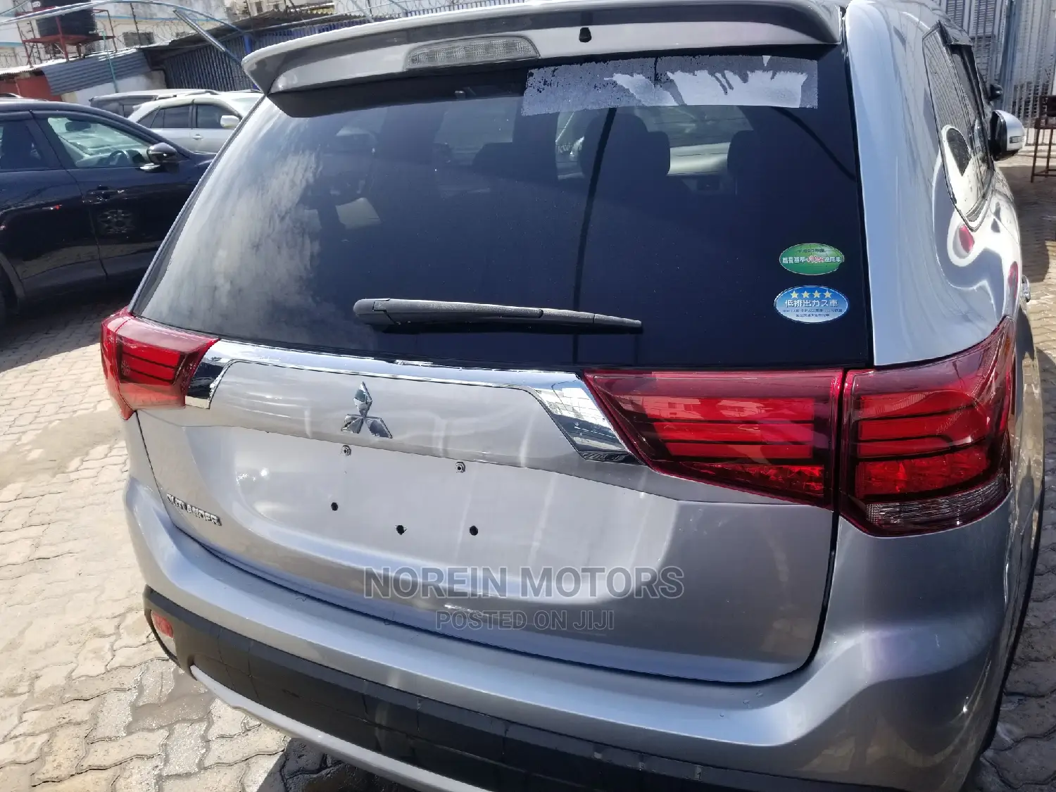 Mitsubishi Outlander 2015 Silver