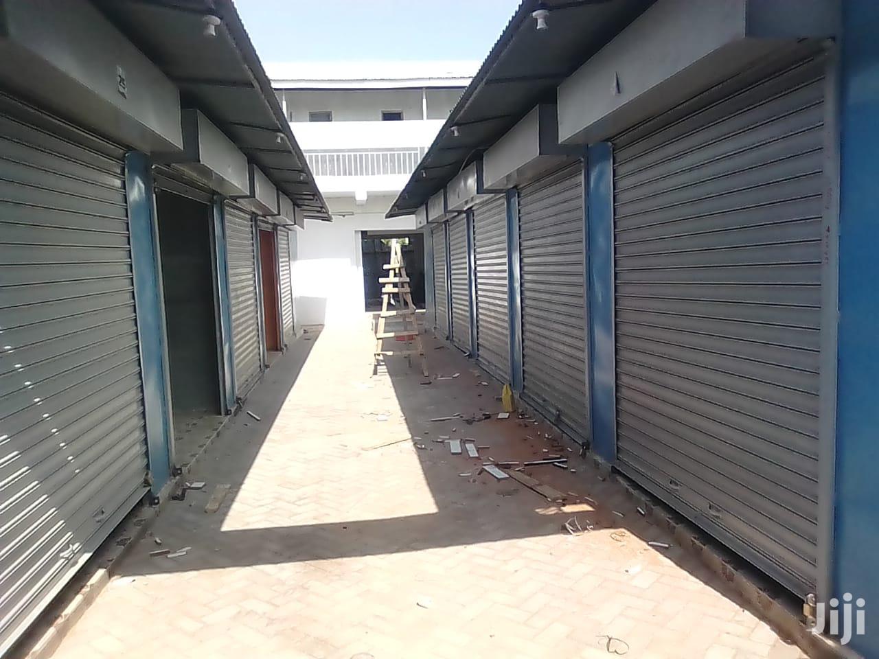 20ft Container Stalls