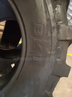 16.9 - 28 Bkt Industrial