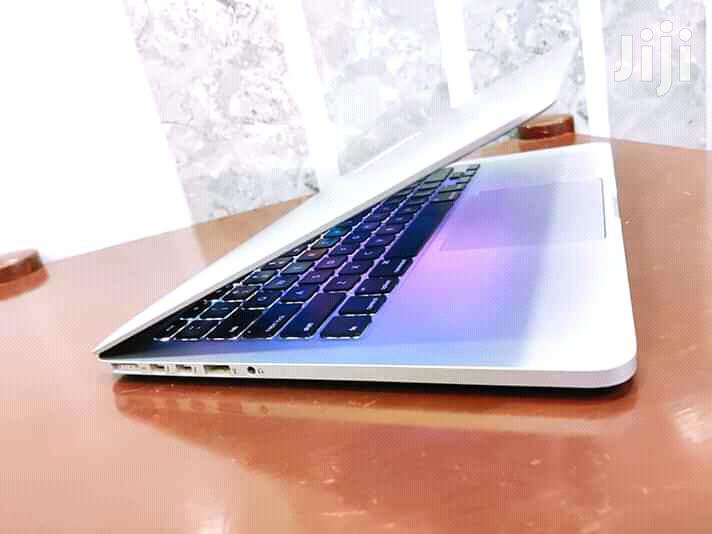 Laptop Apple MacBook Pro 4GB Intel Core i5 HDD 500GB