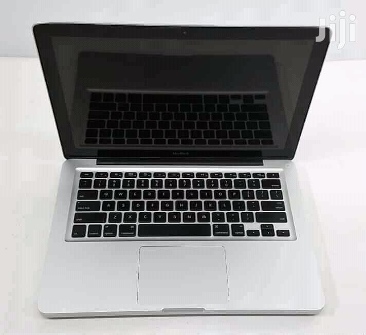 Laptop Apple MacBook Pro 4GB Intel Core i5 HDD 500GB