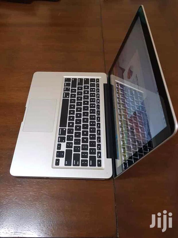 Laptop Apple MacBook Pro 4GB Intel Core i5 HDD 500GB - thumbnail 2