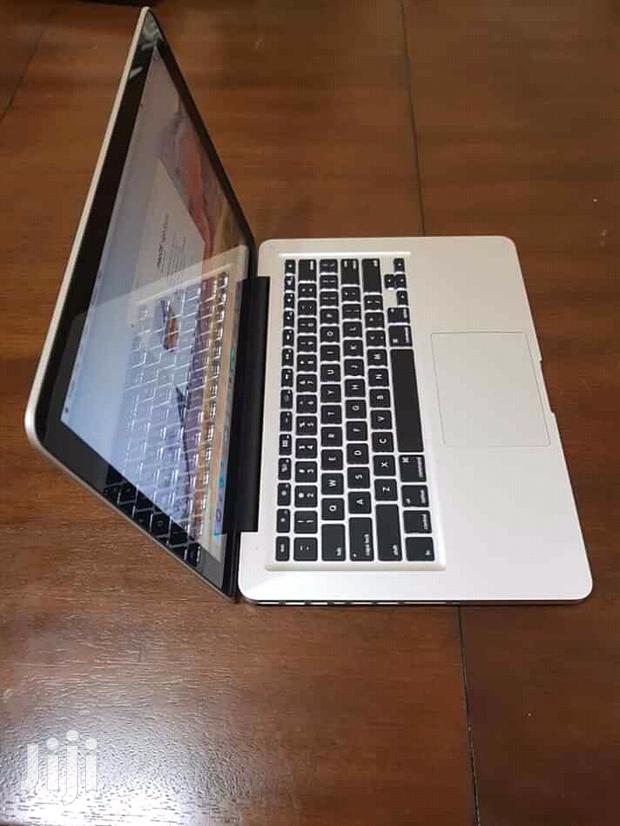 Laptop Apple MacBook Pro 4GB Intel Core i5 HDD 500GB - thumbnail 3