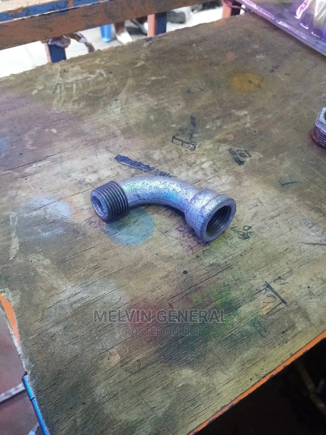 Galvanised Male Female Bend 1/2"
