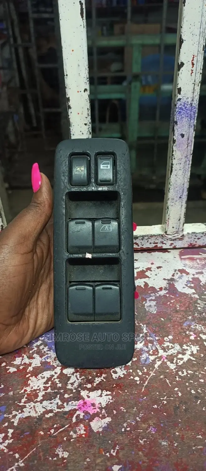 Nissan Dualis Switches