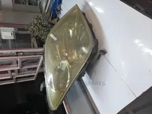 Toyota IST Xenon Headlight