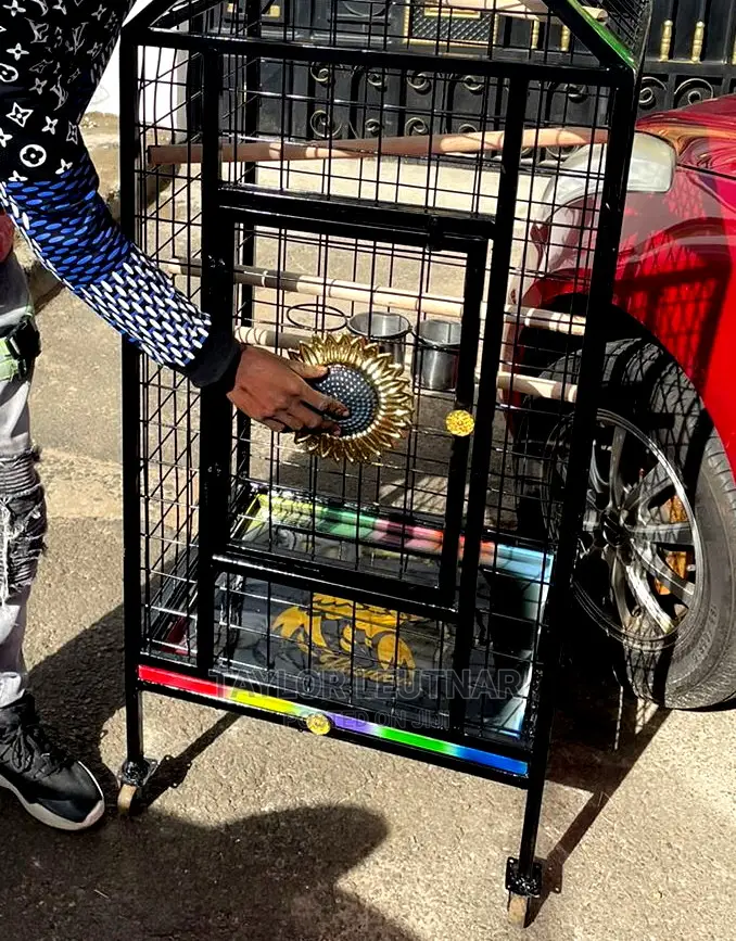 Pegions Parrot Cages