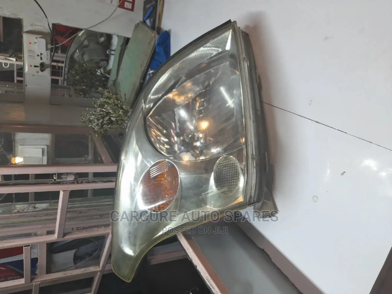 Prado 120 Headlight