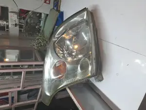 Prado 120 Headlight