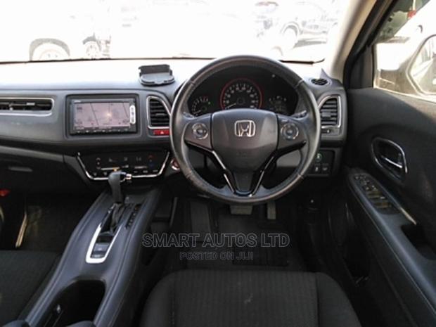 Honda Vezel 2015 Black - thumbnail 5