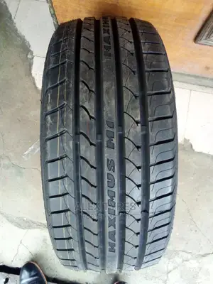 235/45r18 Maxtreck Tyres Made in China
