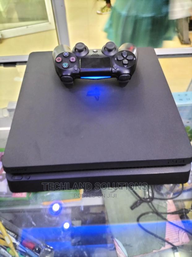 Ps 4 Slim 500 Gb - thumbnail 3