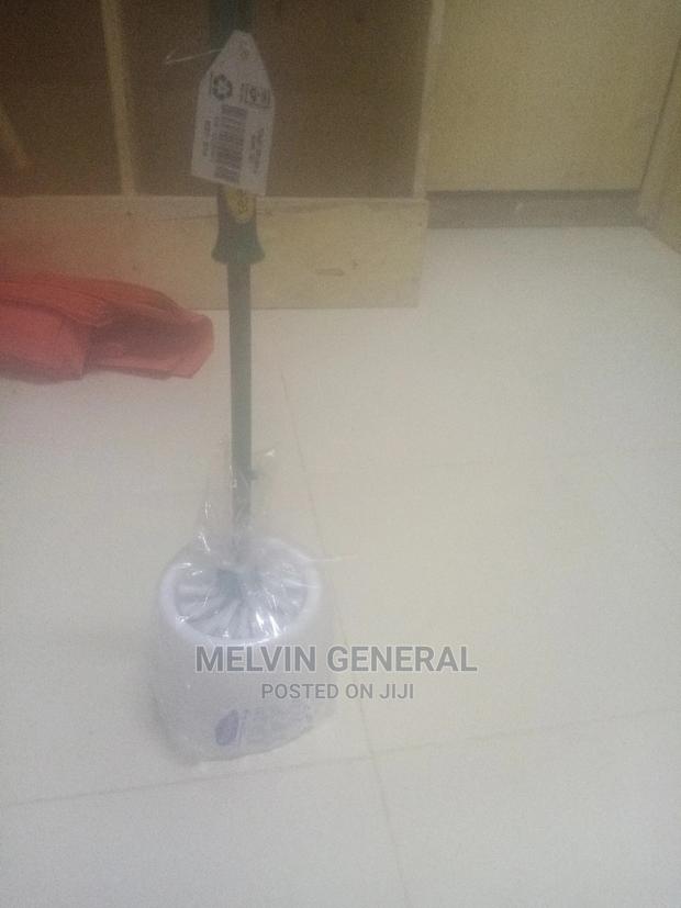 Toilet Brush - main view
