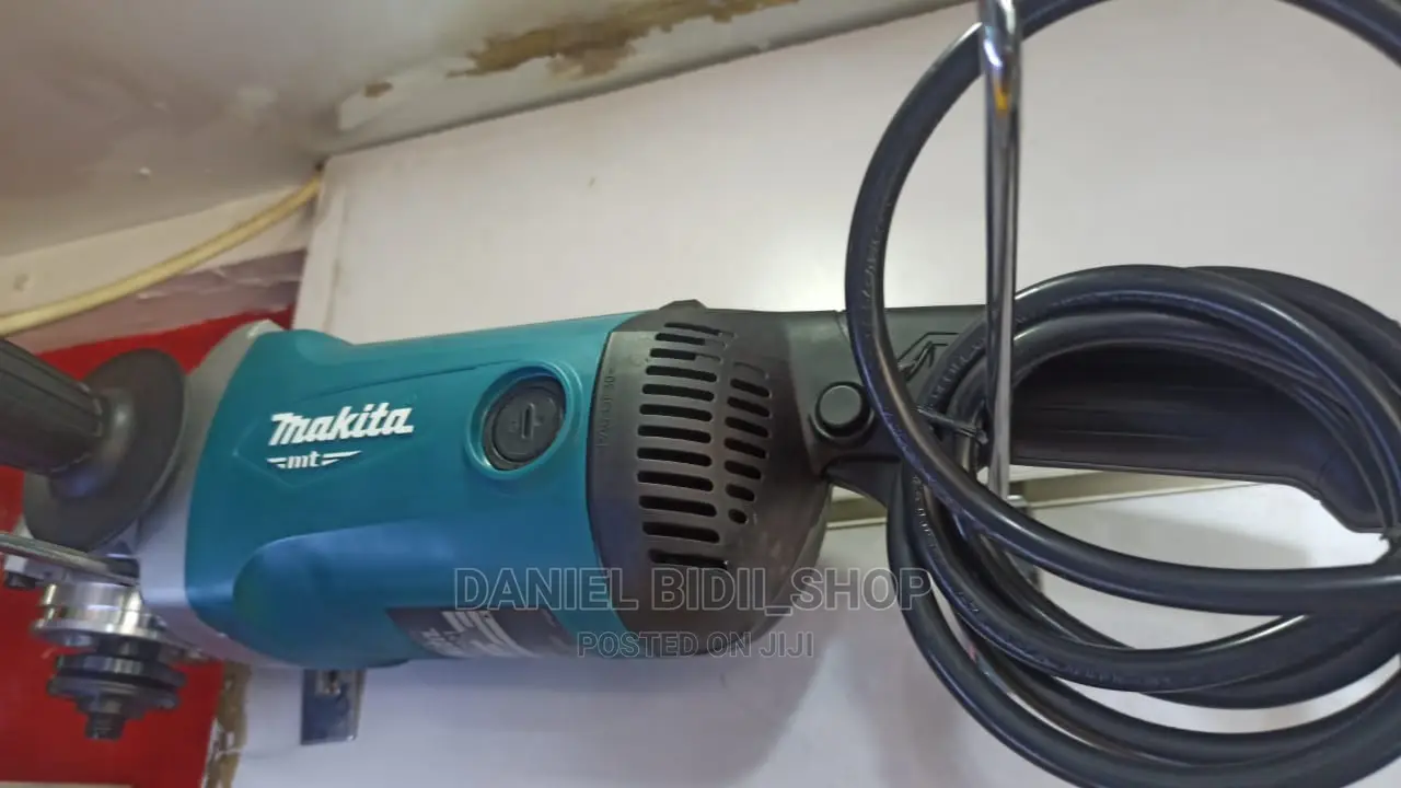 Makita Original Grinder 9inch