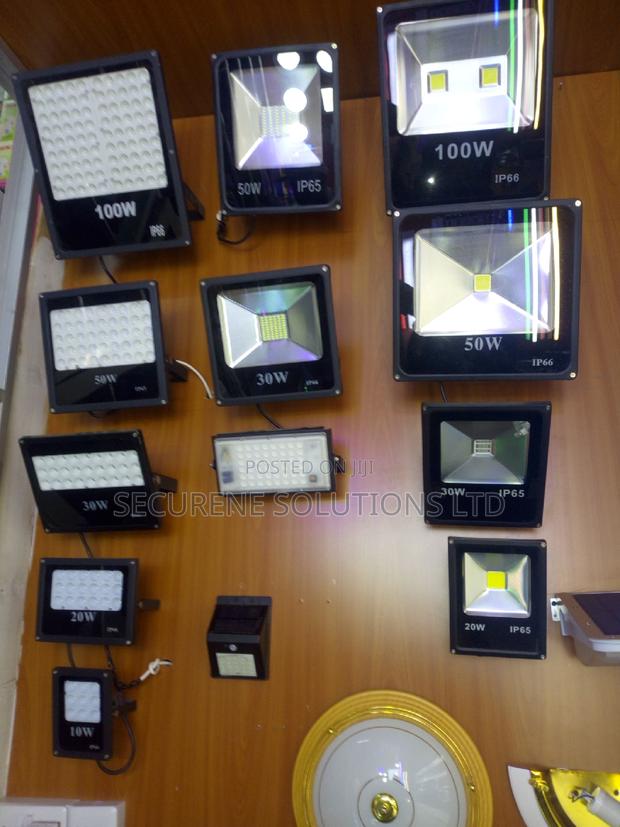 LED Flood Lights - Warm White 10W / 20W / 30W / 50W - thumbnail 2