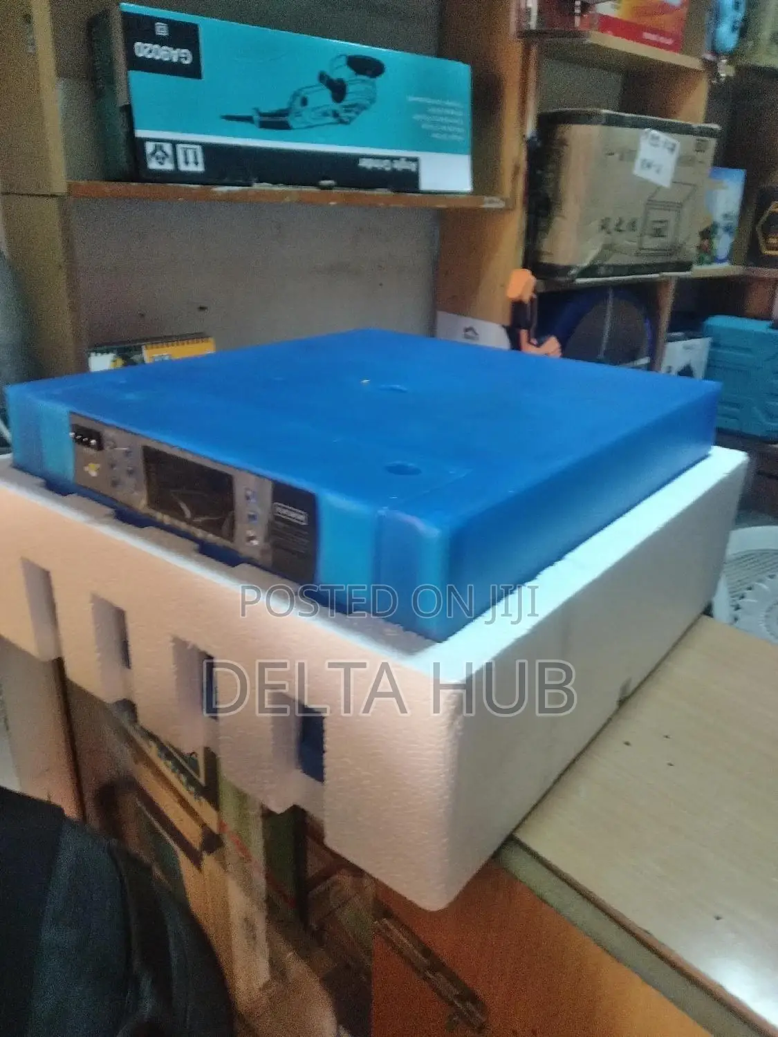64 Eggs Incubator