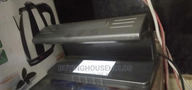 Counterfeit Money Detector - thumbnail 2