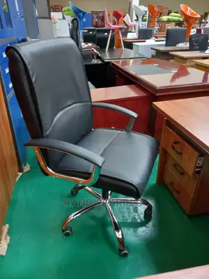 Smart Modern Office Seat
