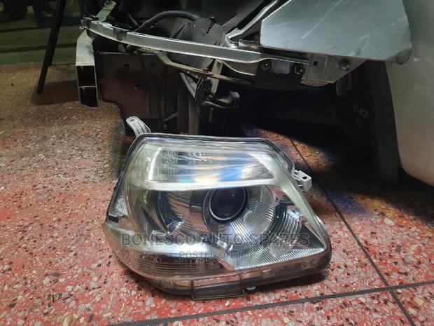 Toyota Sienta 2012-13 Xenon Headlight Assembly - thumbnail 2