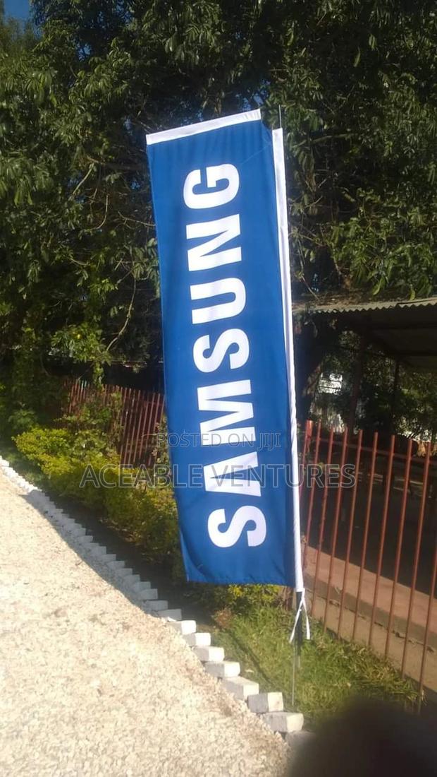 4.5 M Telescopic Stands/Flags - main view