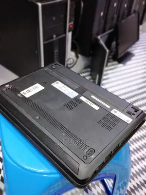 Laptop Lenovo ThinkPad X131e 4GB Intel Core 2 Quad HDD 320GB