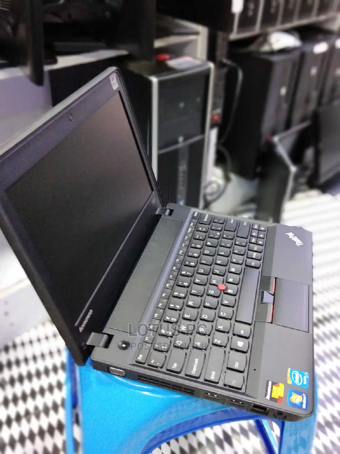 Laptop Lenovo ThinkPad X130e 4GB Intel Core 2 Duo HDD 320GB