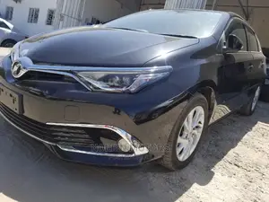 Toyota Auris 2015 Black