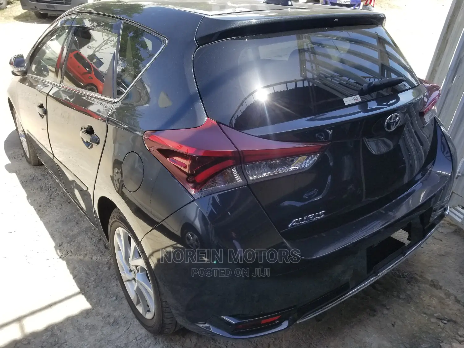 Toyota Auris 2015 Black