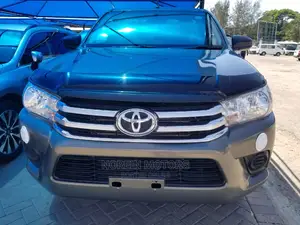 Toyota Hilux SR5 2015 Gray