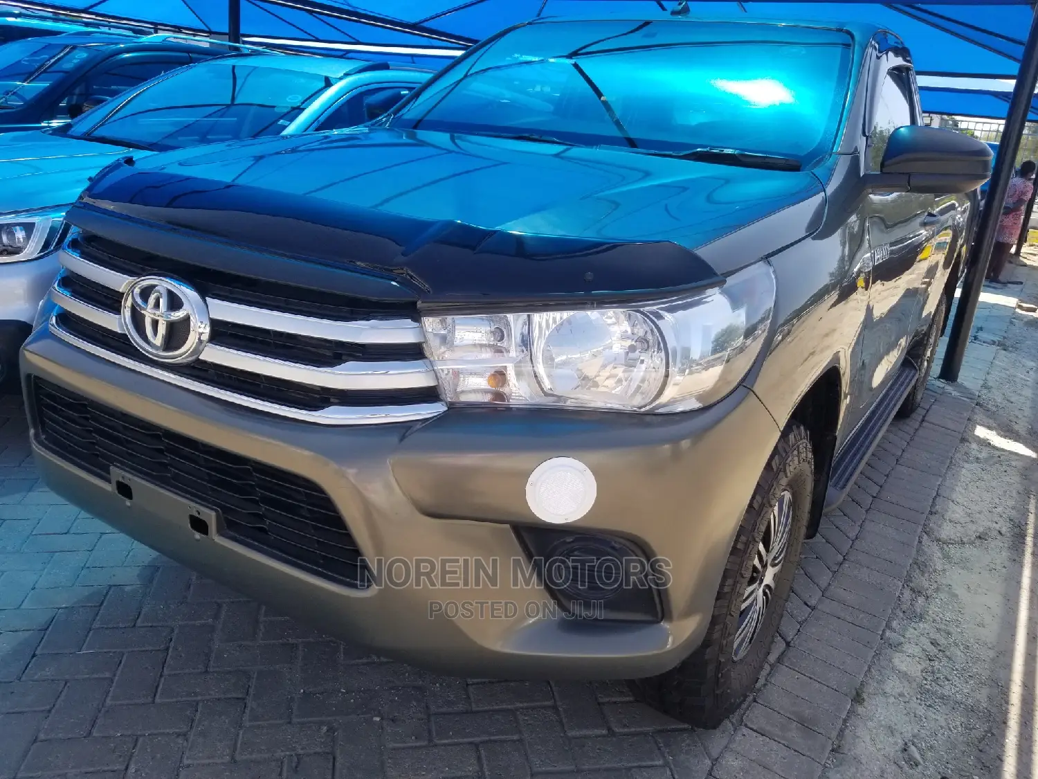 Toyota Hilux SR5 2015 Gray