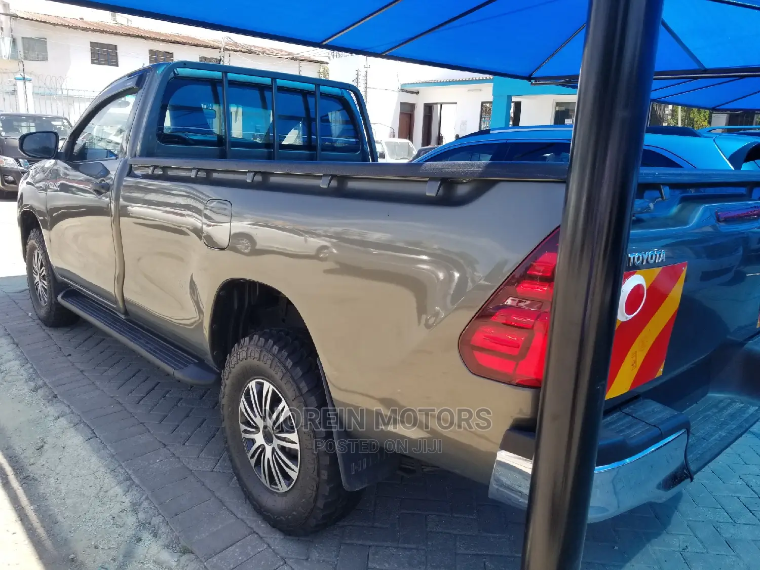 Toyota Hilux SR5 2015 Gray